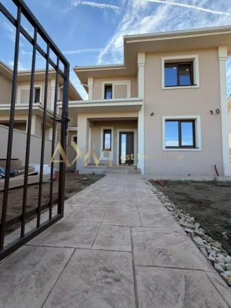 Casă 5 camere Urseni - poza 1