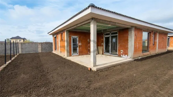 Casă 3 camere Fughiu - poza 1