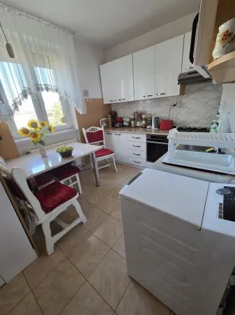 Apartament 3 camere Satu Mare - poza 1