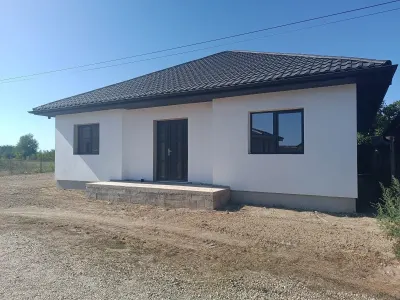 Casă 3 camere Cionchesti - poza 2
