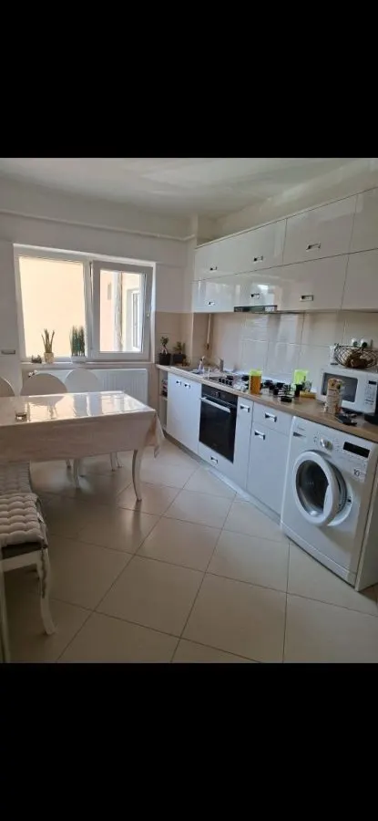 Apartament 3 camere Satu Mare - poza 1