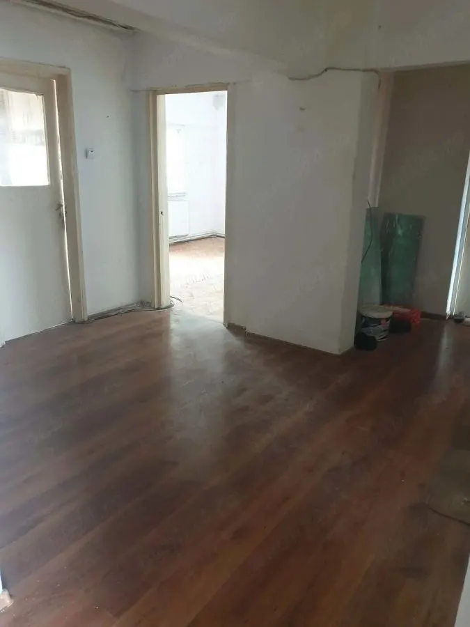 Apartament 4 camere Satu Mare - poza 1