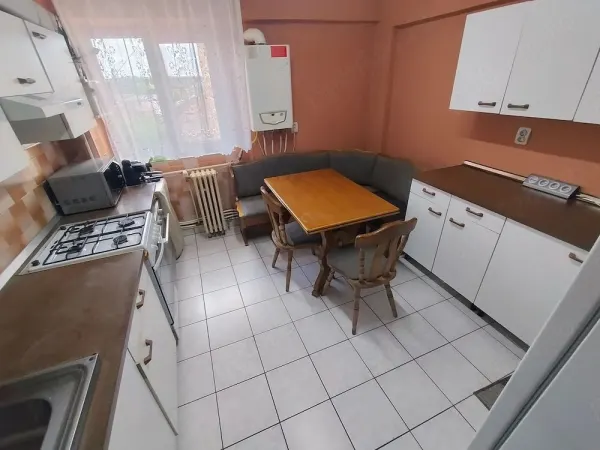 Apartament 4 camere Satu Mare - poza 2