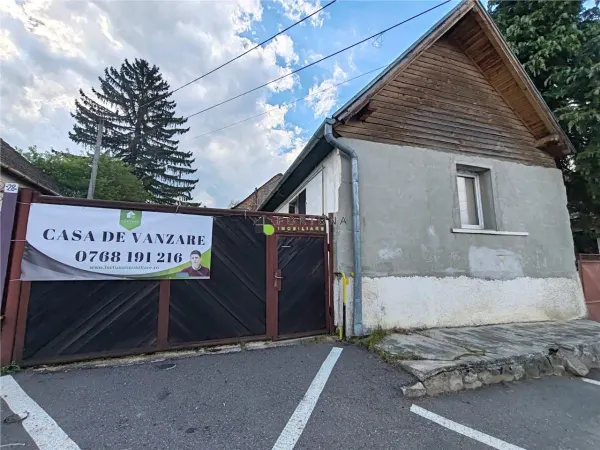 Casă 2 camere Săcele - poza 1