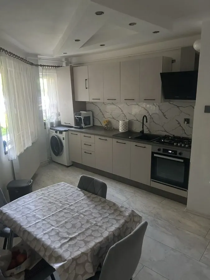 Apartament 3 camere Satu Mare - poza 1