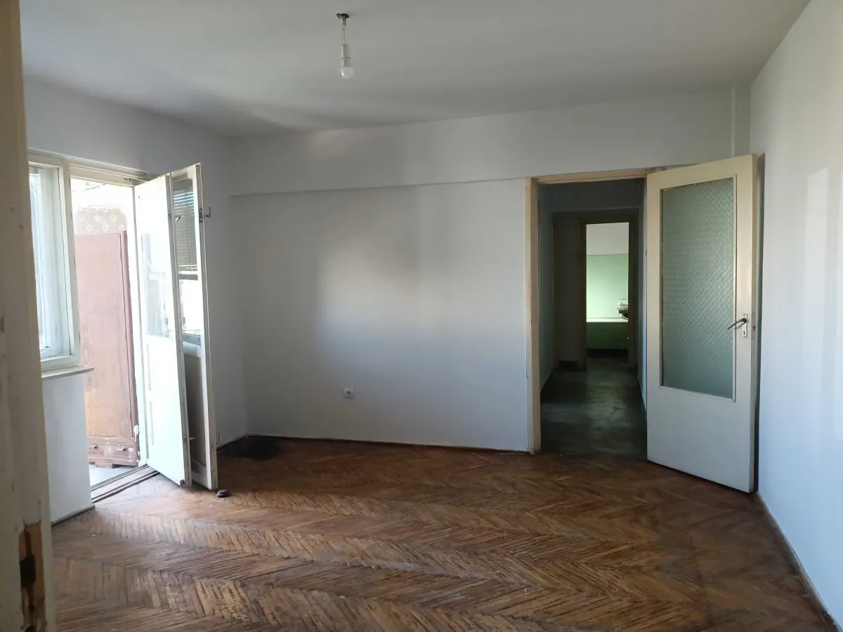Apartament 4 camere Satu Mare - poza 1