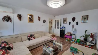 BRASADAS vinde ap 3 cam modernizat și parțial mobilat. - Satu Mare