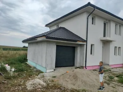 CASA NOUA IN GRI DE VANZARE - Satu Mare