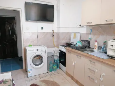 BRASADAS vinde ap 1 cam zona Micro 14. - Satu Mare