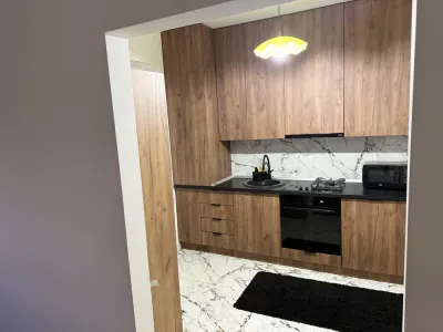 BRASADAS vinde ap 3 camere in asociatie zona 14 Mai. - Satu Mare