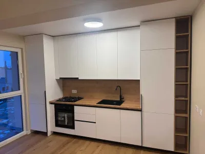 BRASADAS vinde ap finisat, mobilat 2 cam cu loc parcare. - Satu Mare