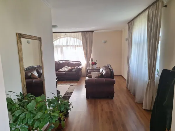 Casă 8 camere Satu Mare - poza 17