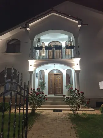 Casă 8 camere Satu Mare - poza 19