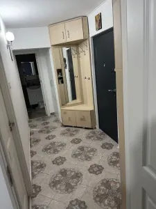 BRASADAS vinde ap 2 cam etaj 3/4 Micro 17. - Satu Mare