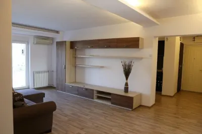 Apartament 4 camere București - poza 2