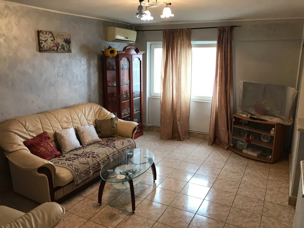 Apartament 3 camere Satu Mare - poza 1