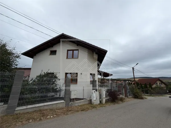 Casă 4 camere Șura Mare - poza 11