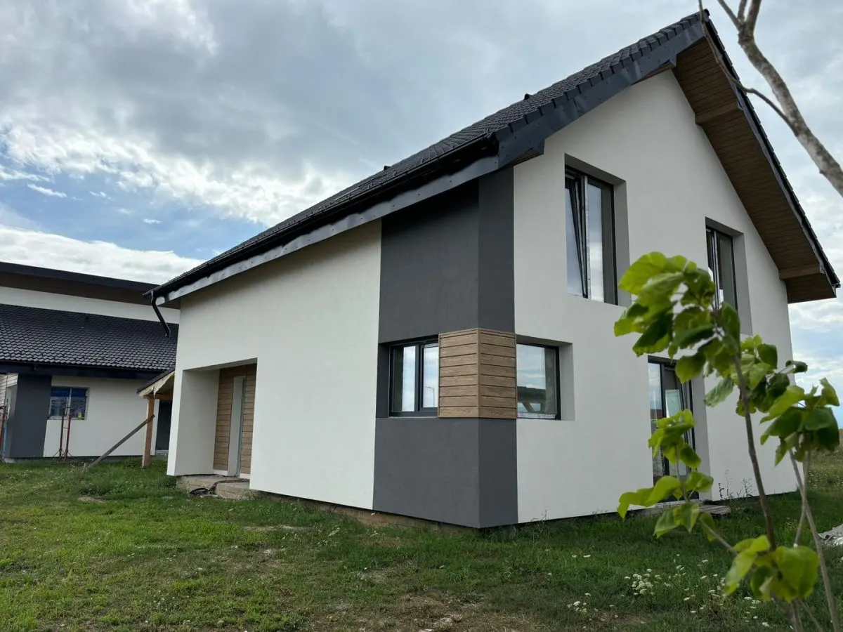 Casă 5 camere Șura Mică - poza 1