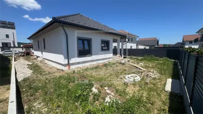 Casa noua pe parter, pivnita si teren 560 mp - Cristian - Cristian