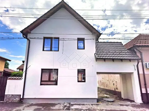 Casă 4 camere Sibiu - poza 1