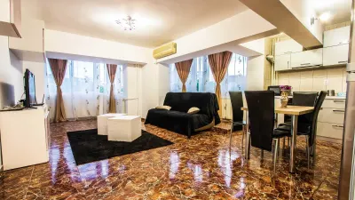 BRASADAS închiriază Ap 2 cam Et 2/10 B-dul Unirii. - Bucuresti