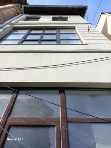 BRASADAS închiriază spatiu comercial RENOVAT Lipscani 120mp. - Bucuresti