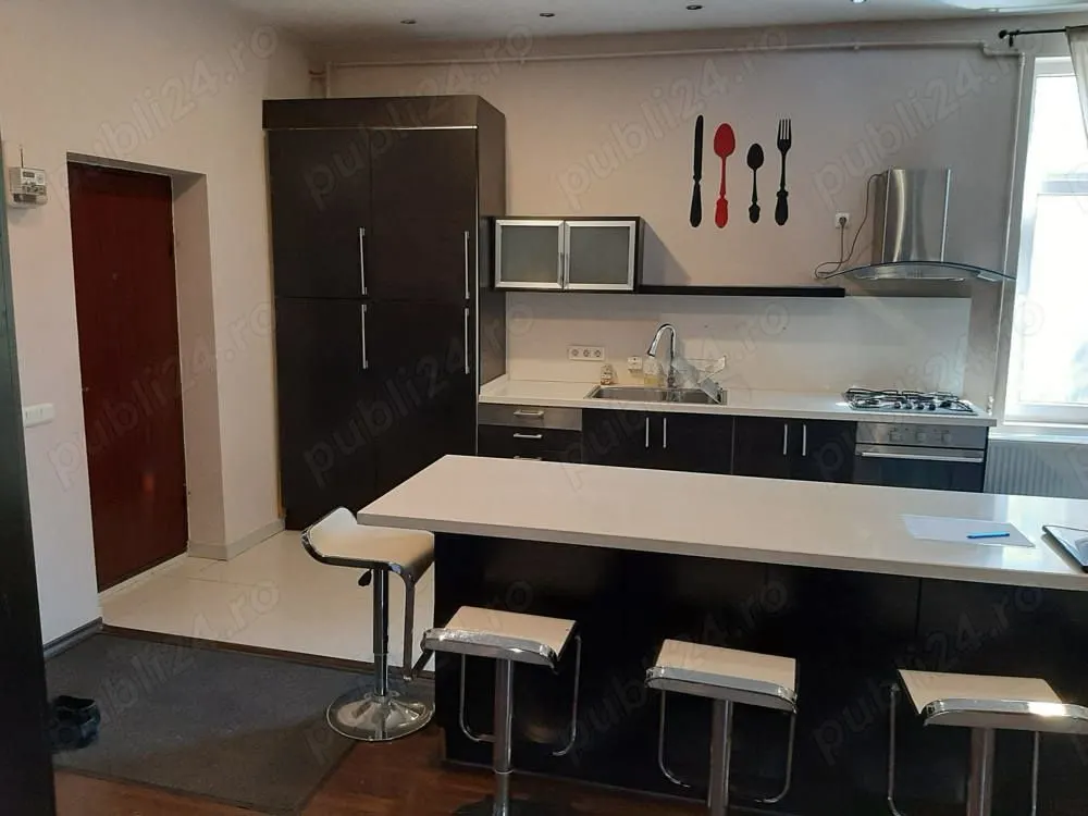 Apartament 4 camere București - poza 1
