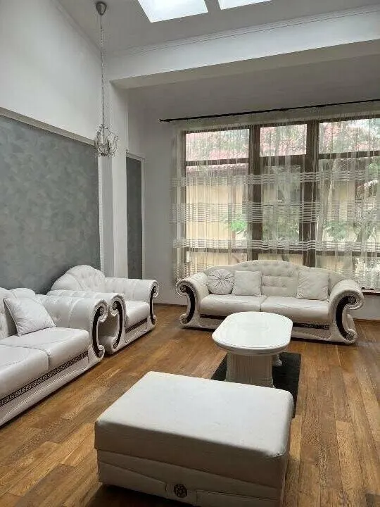 Apartament 4 camere București - poza 1