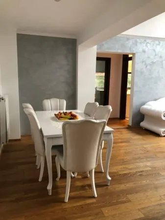 Apartament 4 camere București - poza 2