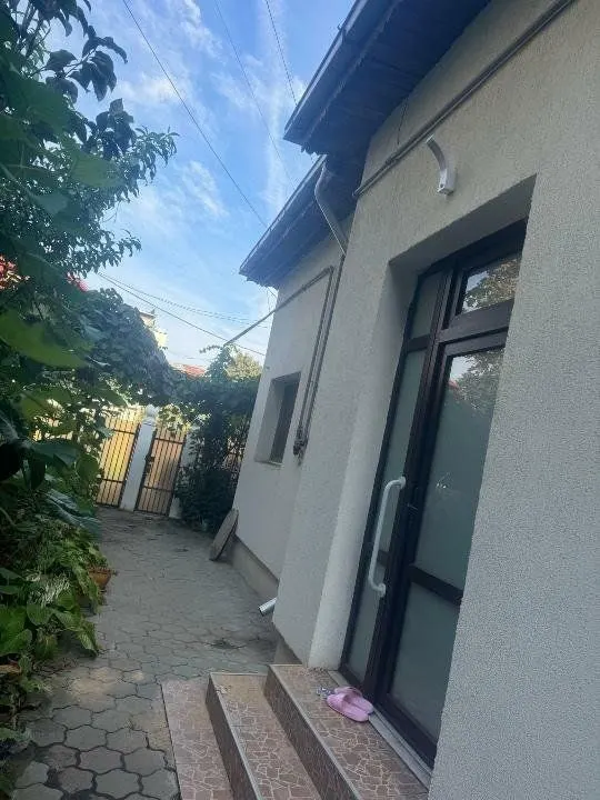 Casă 3 camere București - poza 1