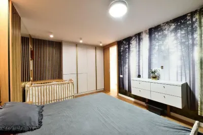 Apartament 5 camere București - poza 2