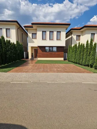 Casă 4 camere Iași - poza 1