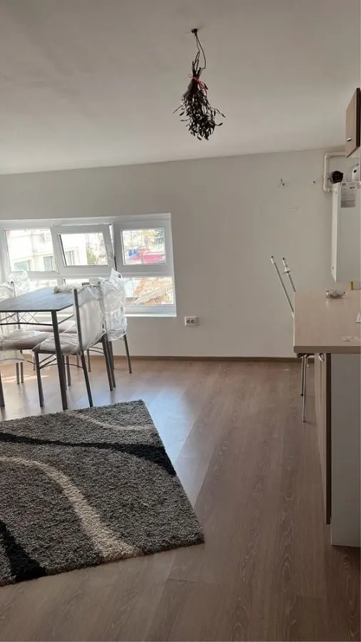 Casă 3 camere București - poza 1