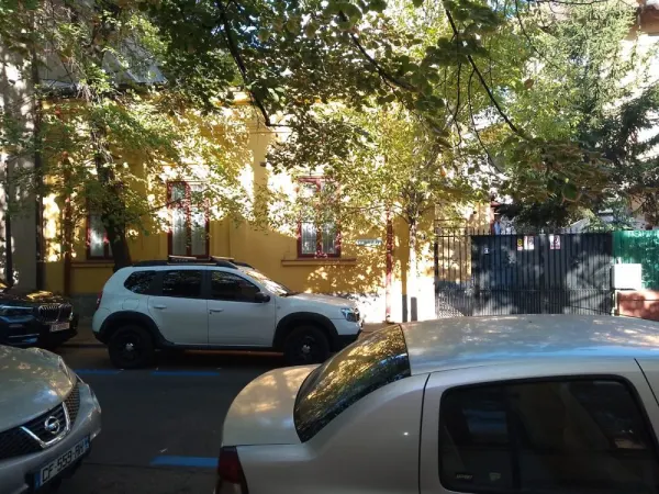 Casă 3 camere București - poza 1