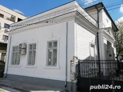 Casă București - poza 1