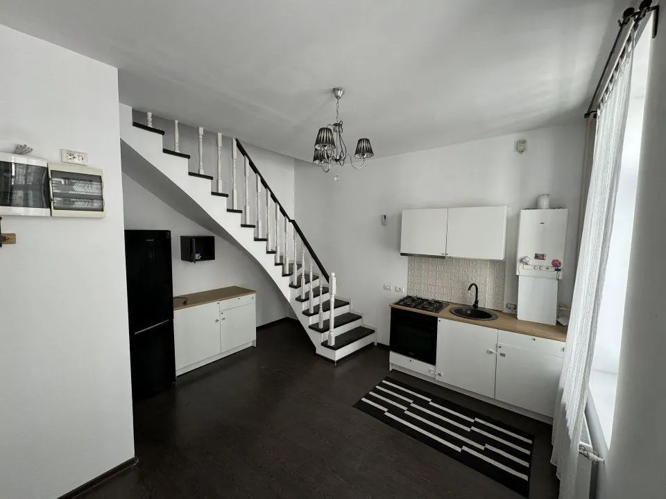 Apartament 3 camere București - poza 1