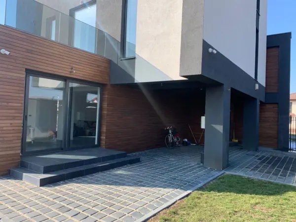 Casă 4 camere București - poza 1