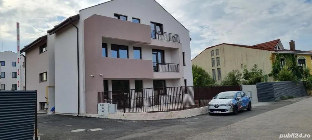 Apartament 3 camere București - poza 1
