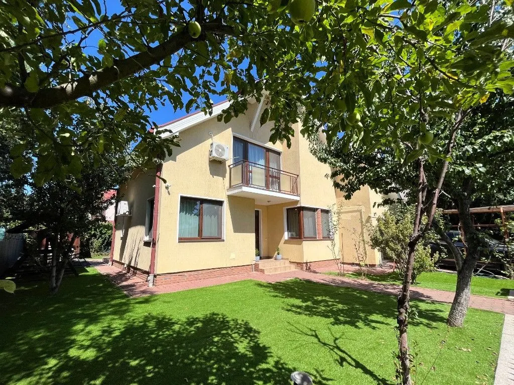 Casă 5 camere București - poza 1