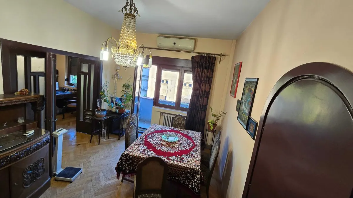 Apartament 3 camere București - poza 1