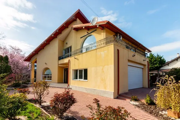 Casă București - poza 3