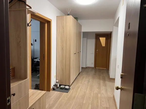 Apartament 3 camere București - poza 1