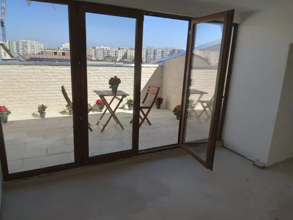 Apartament 3 camere București - poza 1