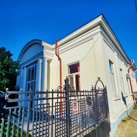 Casă București - poza 2