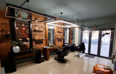 Particular vila + spatiu comercial 290 mp Unirii investitie cu preluare chiriasi - Bucuresti