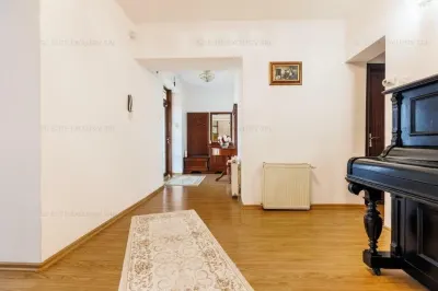 Casă 8 camere București - poza 9