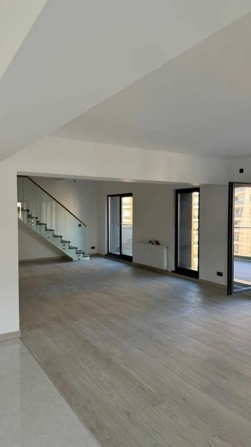 Apartament 4 camere București - poza 1