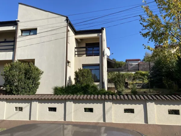 Casă 9 camere Iași - poza 2