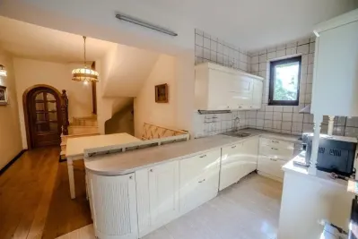 Casă 10 camere Iași - poza 13