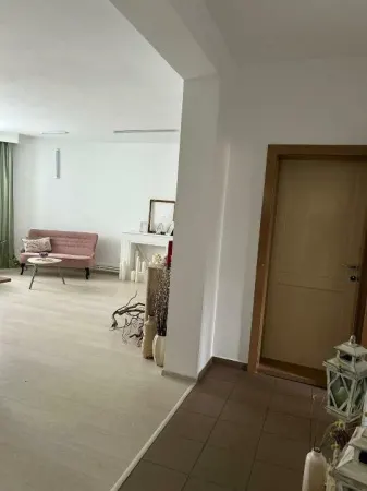 Casă 8 camere București - poza 4